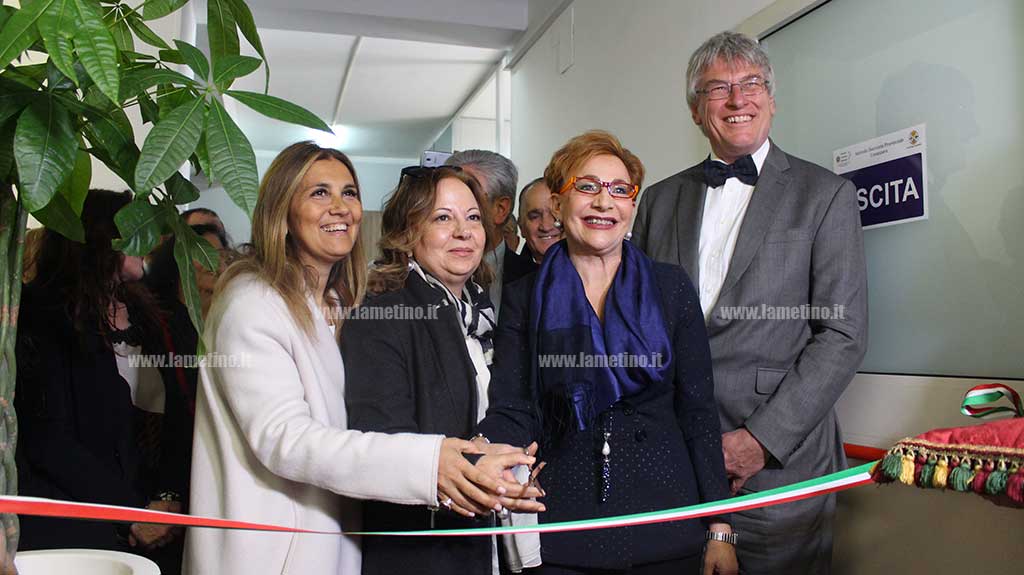 IMG_1848foto-taglio-nastro-inauguazione-21319.jpg