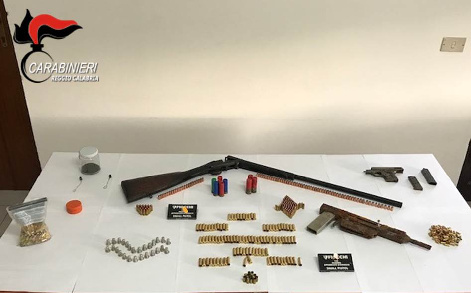 Armi e munizioni nascoste in un casolare nel reggino, arrestato 46enne