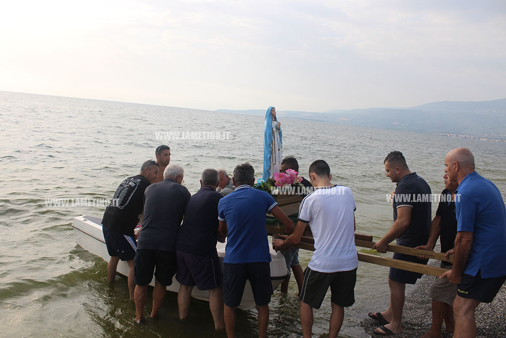 Lamezia, traversata in mare per la Madonna di Ginepri
