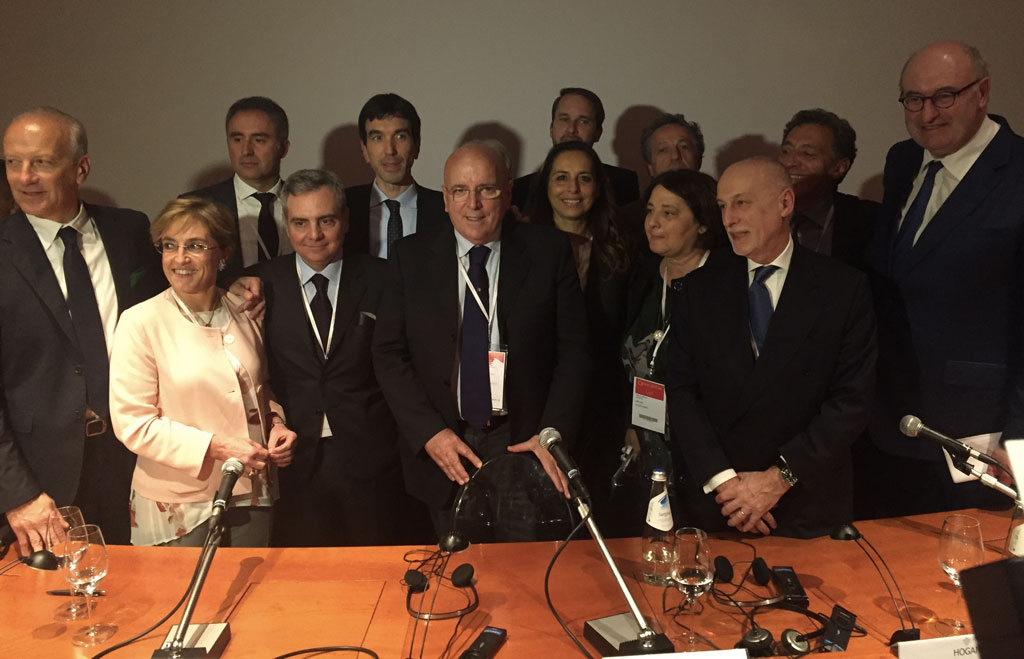 Agricoltura, Ministro Martina: 485 mln a sostegno investimenti imprese, accordo quadro firmato anche da Calabria