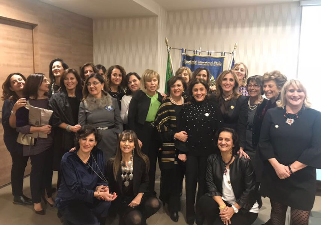 Lamezia, Soroptimist Club: tra nuovi progetti anche la “Stanza tutta per sé” nella caserma dei carabinieri per donne vittime di violenza