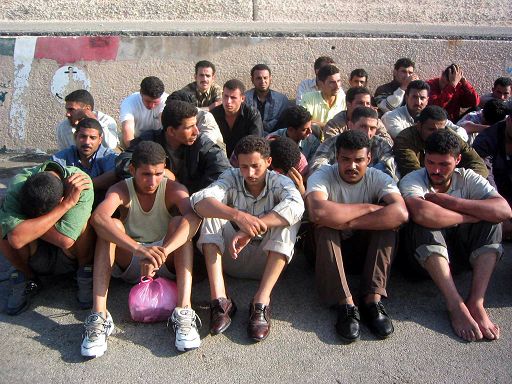 IMMIGRATI