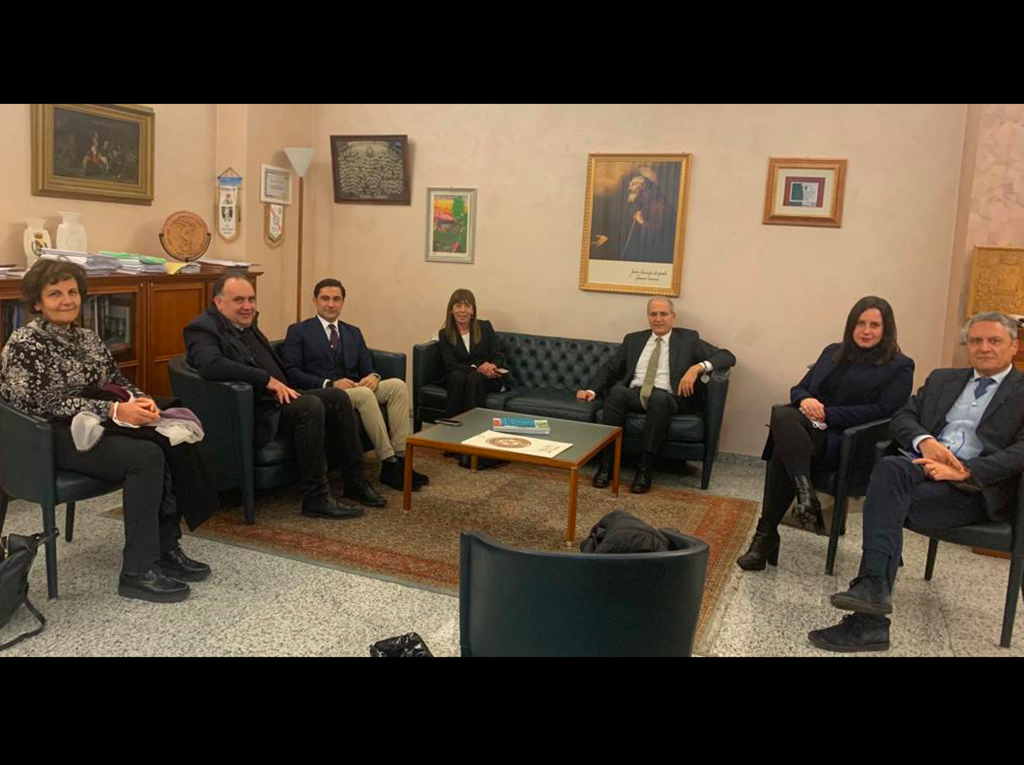 Lamezia, vertice al Comune su campo rom Scordovillo. Minasi: "Massima collaborazione della Regione"