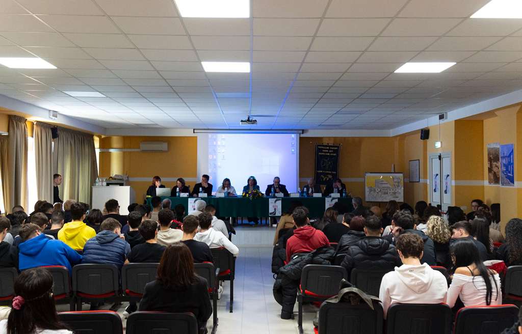 INCONTRO-IIS_e79b9.jpg
