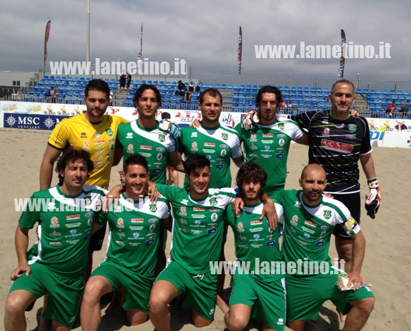 Il-Lamezia-Beach-Soccer-che-ha-sconfitto-la-Belpassese-7-5.jpg