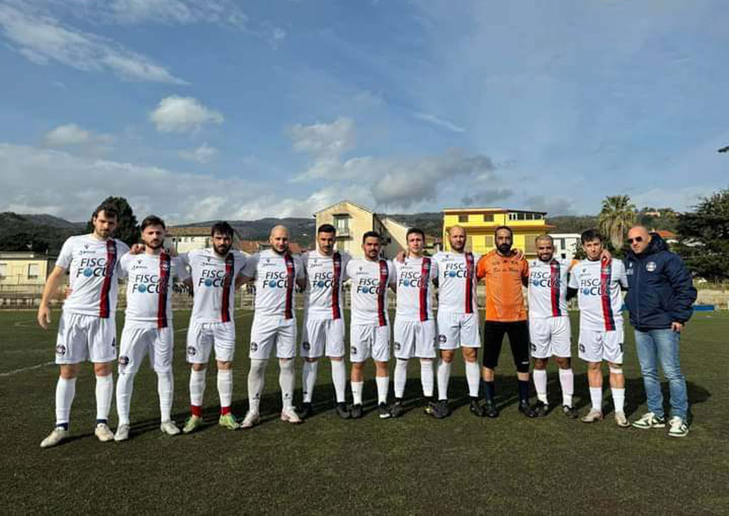 Il-Pianopoli-che-sabato-ha-battuto-2-1-la-Garibaldina_62e51.jpg