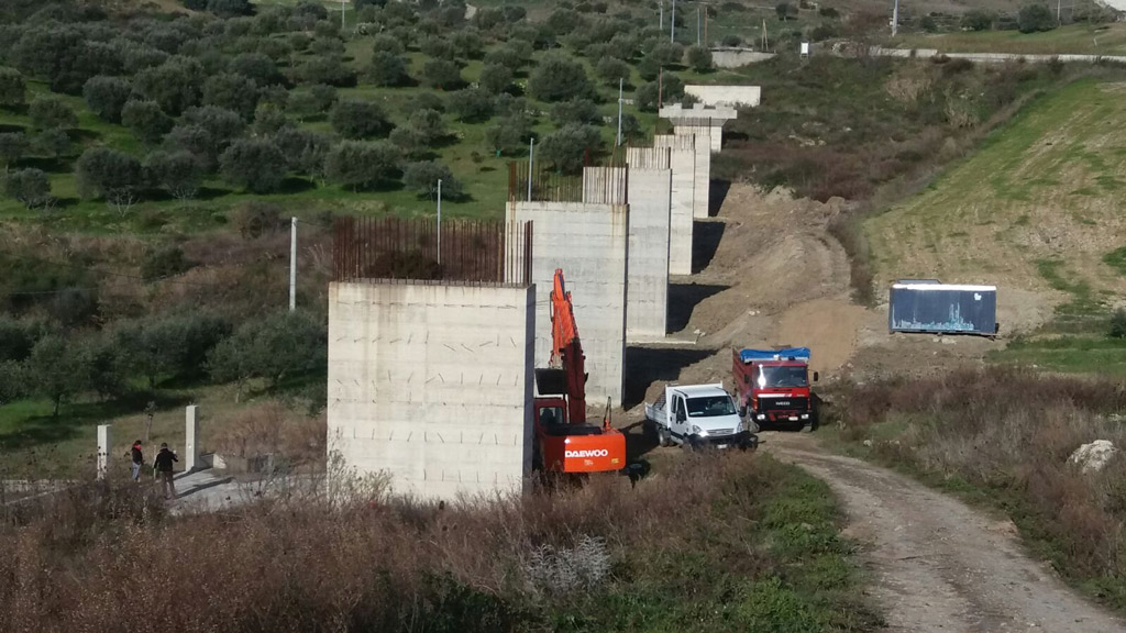 Sopralluogo Presidente provincia Catanzaro ai lavori ammodernamento strada a Guardavalle