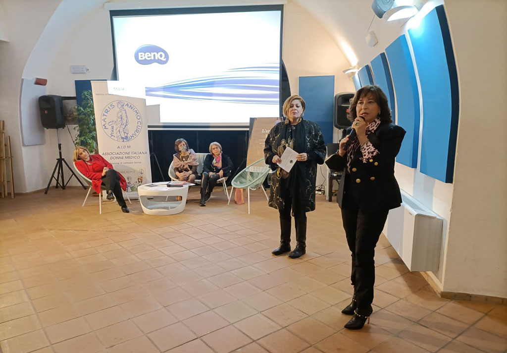 Il-convegno-sulla-maternalita_9a0b4.jpg