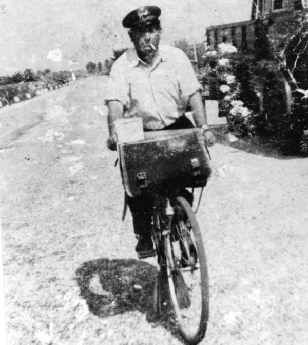 Il-postino-mestieri-in-bicicletta.jpg