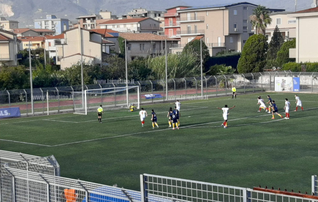 Il-rigore-trasformato-da-Scalese-valso-il-momentaneo-1-0-Atletico-Maida_76700.jpg