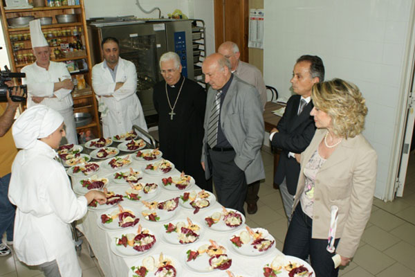 Il-vescovo-in-visita-allistituto