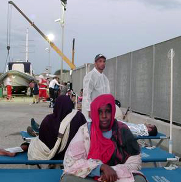 Calabria: Immigrata partorisce pochi giorni dopo sbarco a Roccella Jonica