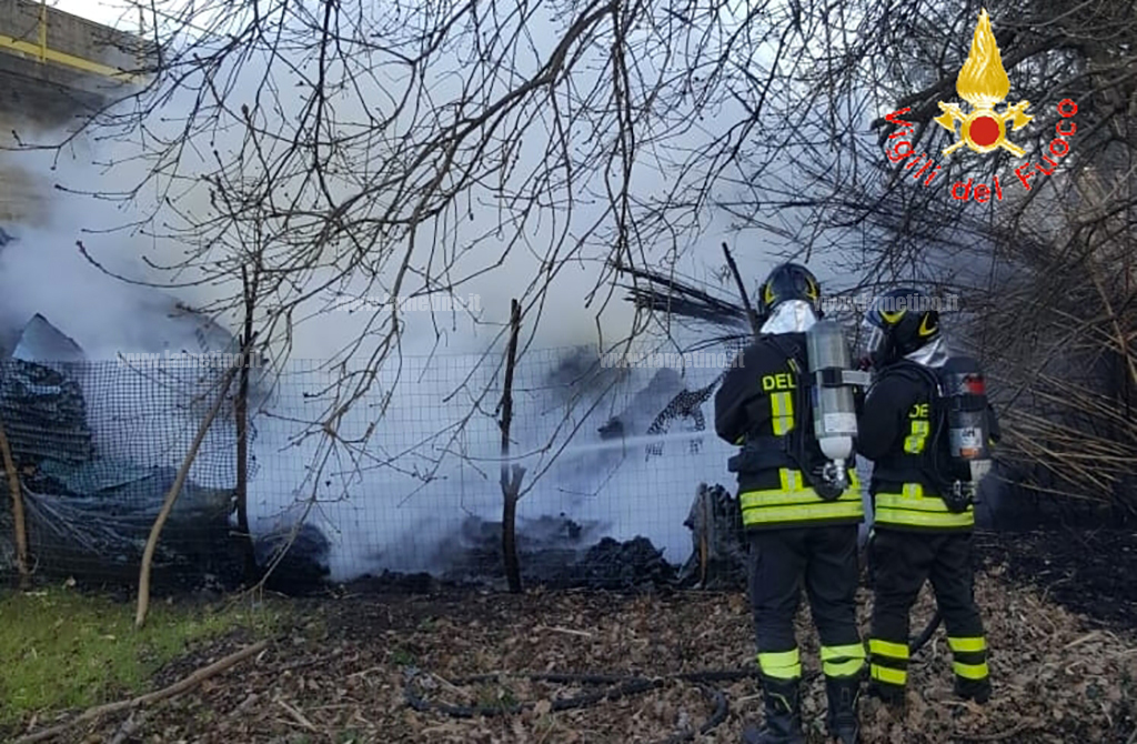 Incendio nel depuratore di Vallefiorita, vigili del fuoco impegnati da ore