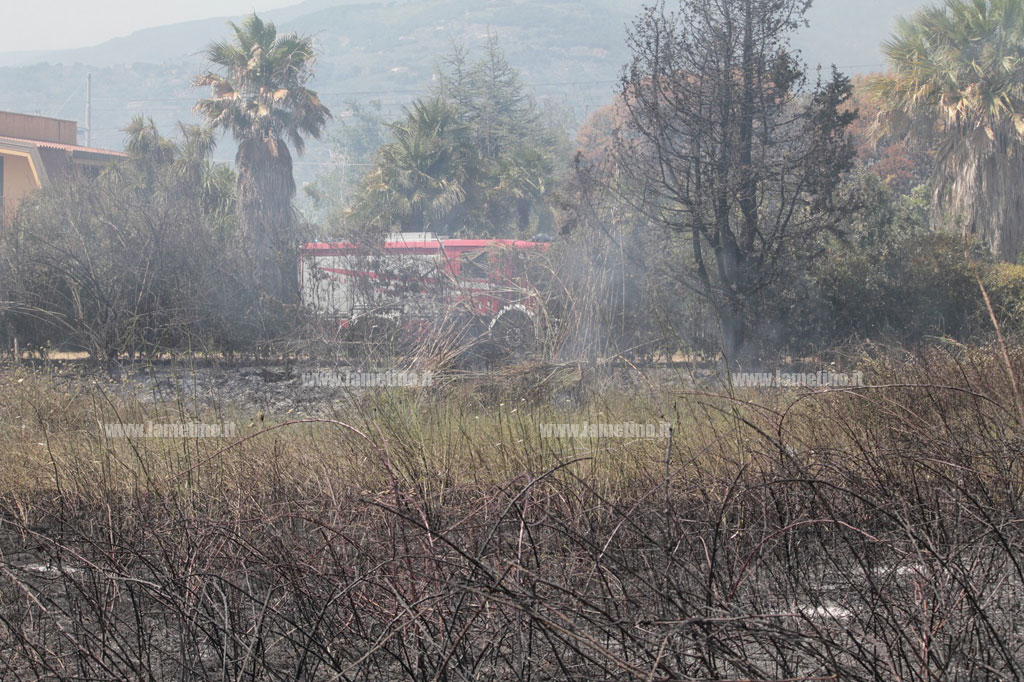 Incendio-Marinella_30-giugno_1.jpg