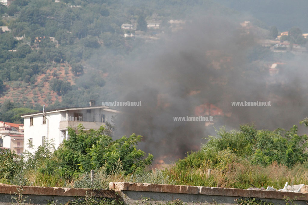 Incendio-Scordovillo_22-agosto_2.jpg