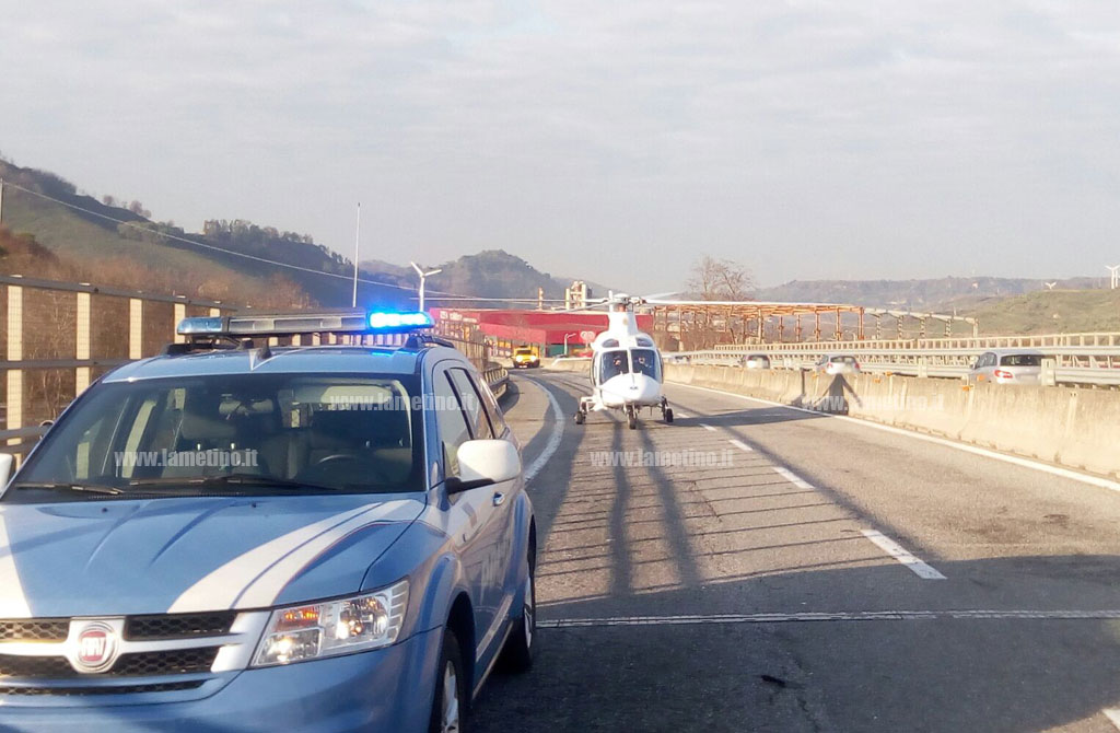 Tamponamento tra furgone e camion su SS280 a Marcellinara, sedici feriti