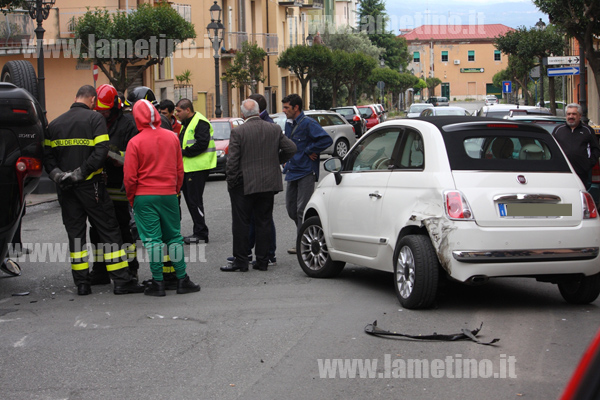 Incidente-via-eroi-di-sapri2.jpg