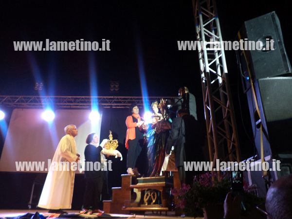 Inconorazione-Madonna-Conflenti2-2013.jpg