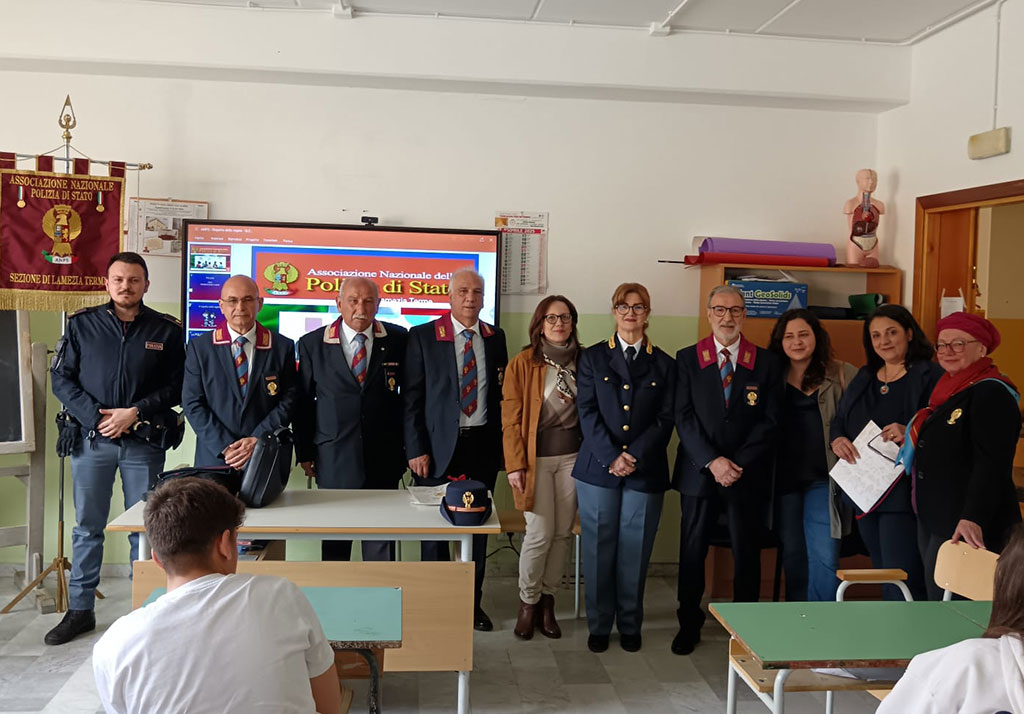 Incontro-Polizia-a-Pianopoli-1_8ca7d.jpg