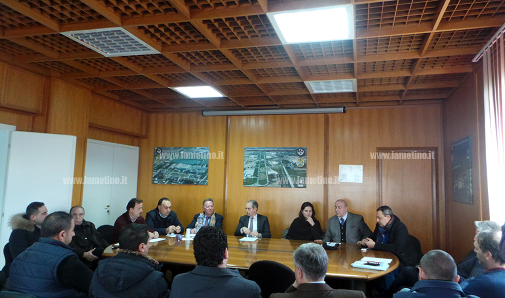 Lamezia, sindaci della costa tirrenica uniti per fronteggiare l’inquinamento marino
