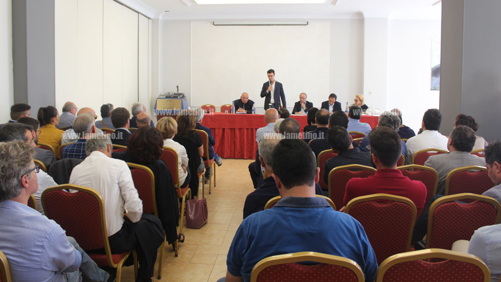 Incontro_sindaci_Lamezia1.jpg