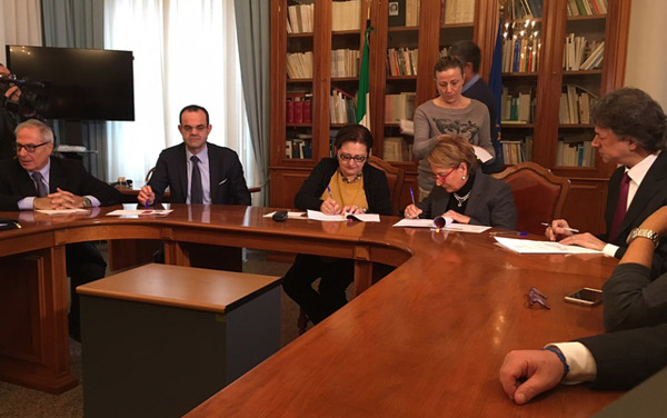 Intesa a Catanzaro contro occupazioni abusive case popolari
