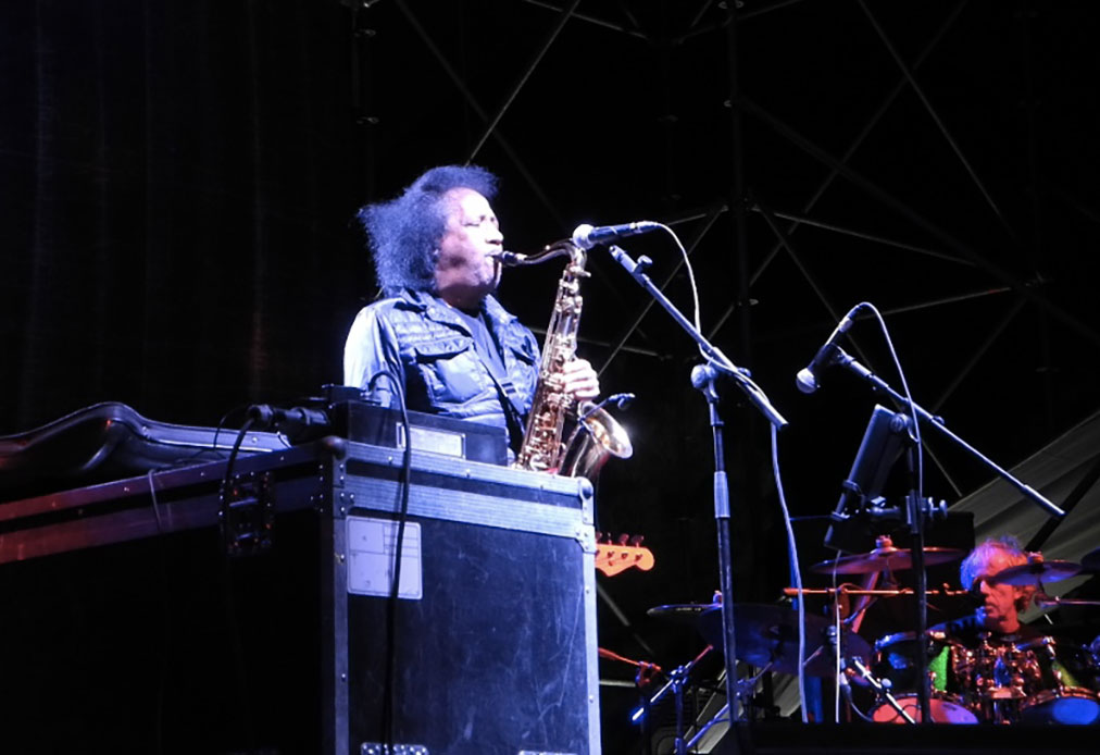 Settembre al Parco – NaturArt: migliaia al concerto di James Senese, chiusura rassegna con i Nomadi