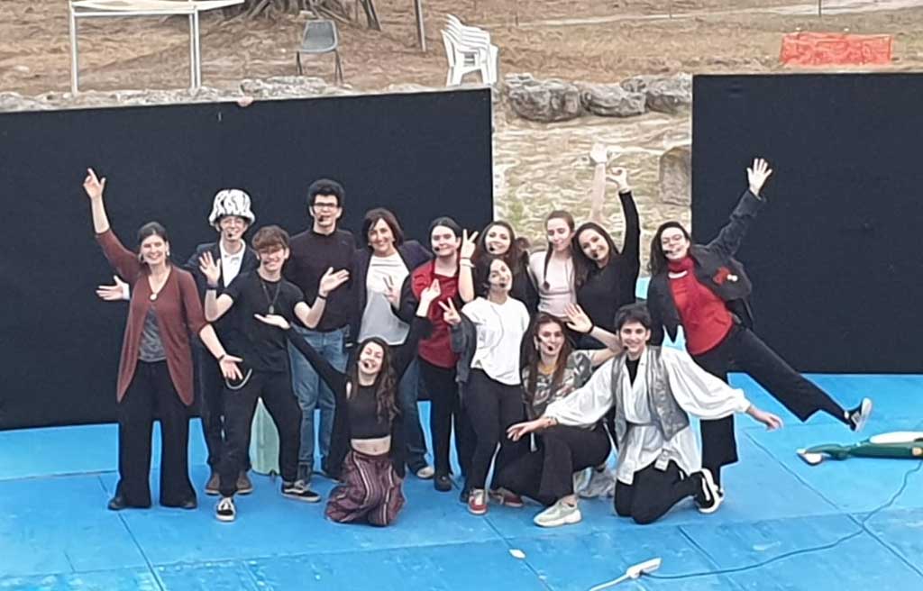 Lamezia, laboratorio Cadmo del liceo classico-artistico vince primo premio rassegna di teatro a Portigliola