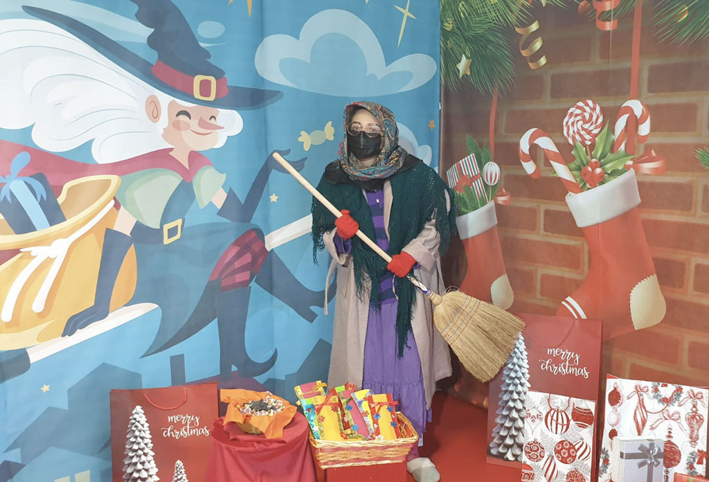 Lamezia, iniziativa ‘Albero dei desideri’: consegnate calze della Befana in Pediatria