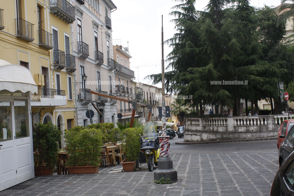 Lampioni-Piazza-Stocco2.jpg