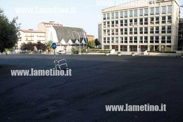 Lamezia: Chiusa temporaneamente piazza Repubblica per bitumazione strada