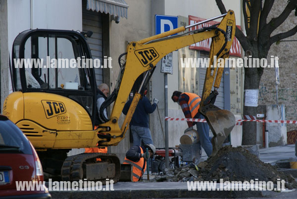 Lamezia: Partiti i lavori di restyling in via XX Settembre