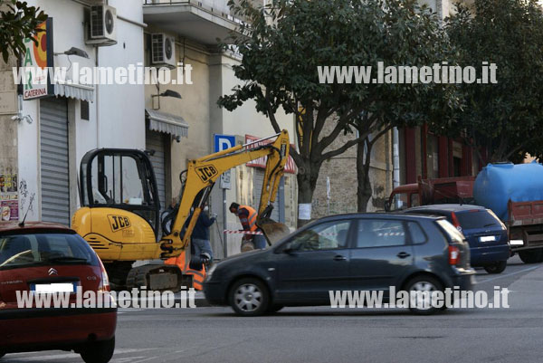 Lavori-via-XX-settembre-febb-2014-.jpg