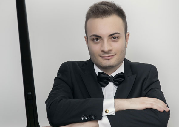 Lamezia, Leonardo Colafelice il 15 gennaio inaugura stagione concertistica AMA Calabria al Teatro Umberto