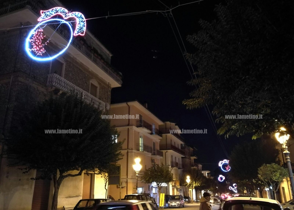Luci-natale_sambiase_2016_3.jpg