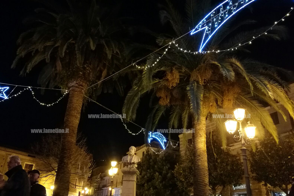 Luci-natale_sambiase_2016_4.jpg