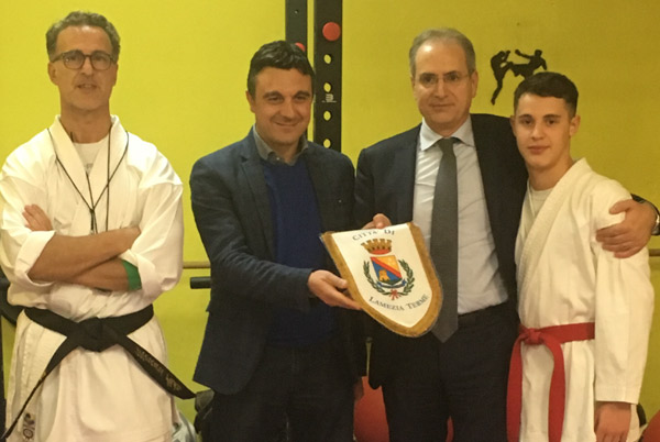 Lamezia: il giovane karateka Matteo Mercuri premiato dal Sindaco