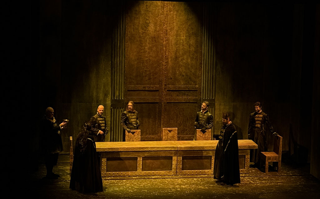 Macbeth-2_1f3b1.jpg