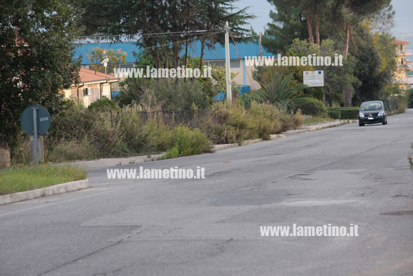Lamezia: Nuova segnalazione d’incuria in via Savutano