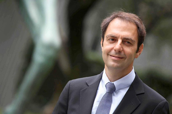 Lamezia: il 14 marzo Neri Marcorè ospite al “Sabato del Villaggio”