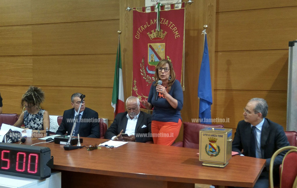 Lamezia, Mariolina Tropea si dimette da vicepresidente del consiglio comunale