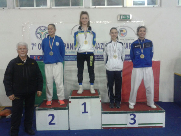 Karate: l’atleta lametina Alessia Martino vince l’open di Campania
