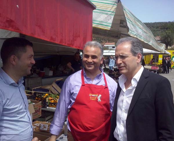 Mascaro al mercato di Sambiase: “Piccoli commercianti linfa vitale del territorio”