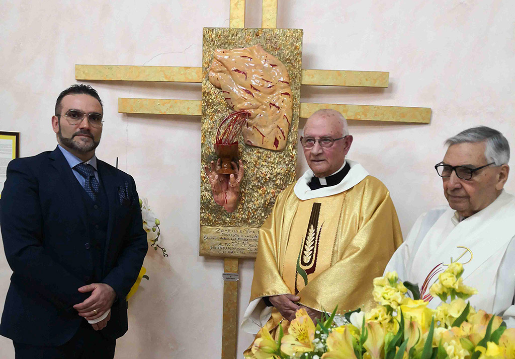 Lamezia, inaugurata l’opera di Raffaele Mazza “Preziosissimo Sangue” 