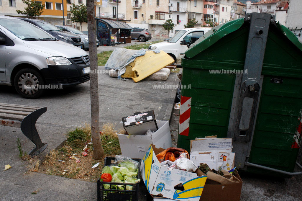 Mercato-coperto-lamezia-luglio-201-2.jpg