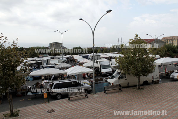 Lamezia: Primo sabato per mercato in area via Colombo
