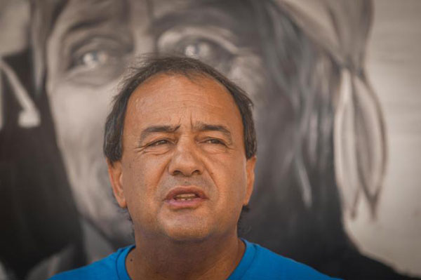 Caso Riace, appello del comitato a Mattarella per consentire a Lucano di far visita al padre malato 