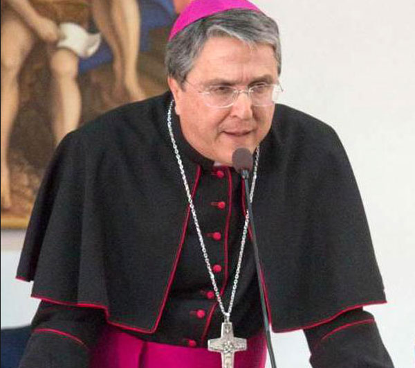Prostituzione sulla SS106, vescovo di Cassano allo Jonio: "Istituzioni intervengano, Chiesa disponibile ad aiuto"