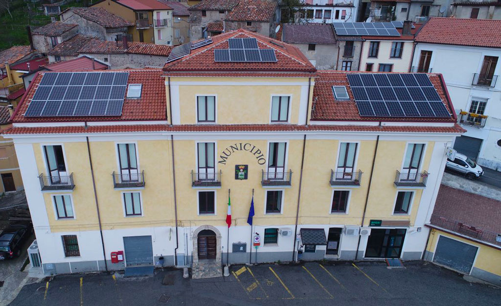 Emergenza coronavirus, a Serrastretta “uffici virtuali” e smart working per il personale