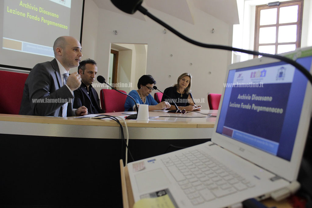 Lamezia, Alternanza scuola-lavoro: presentati lavori riordino dei documenti pergamenacei del Museo diocesano